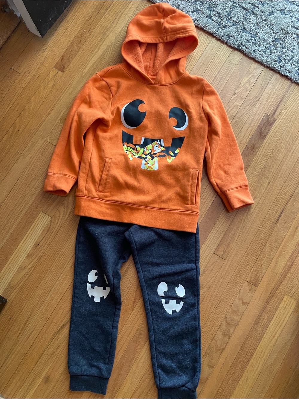 Cat & Jack Glow in the dark Pumpkin Orange Hoodie and Gray Jogger Set